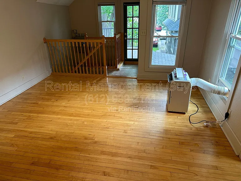 711 26th Ave S #UPPER — Photo 3
