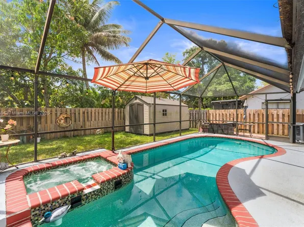 7294 NW 39th St, Coral Springs, FL 33065