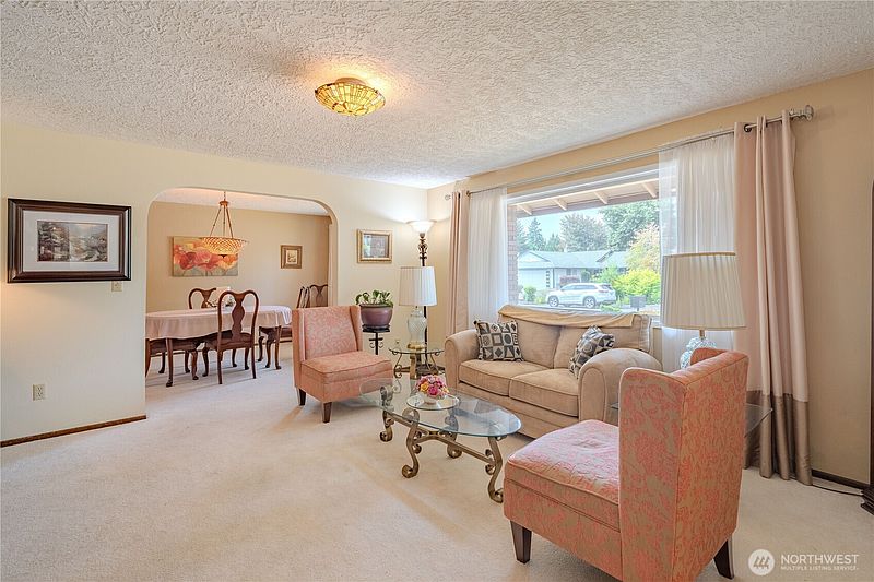 5th image of 12509 NE 13th Avenue