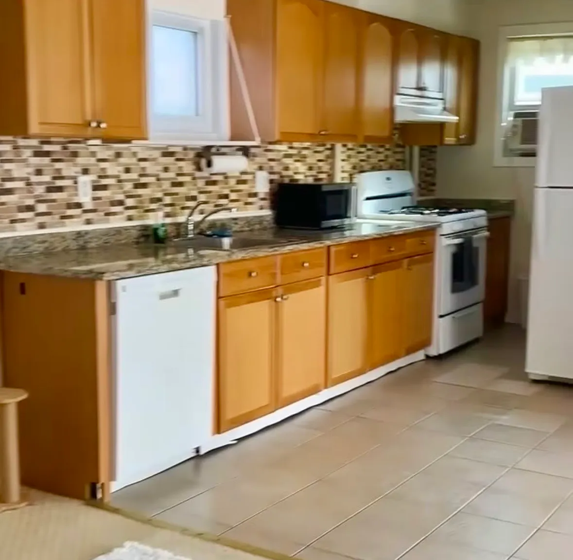2 bed, $2,400 — Photo 2