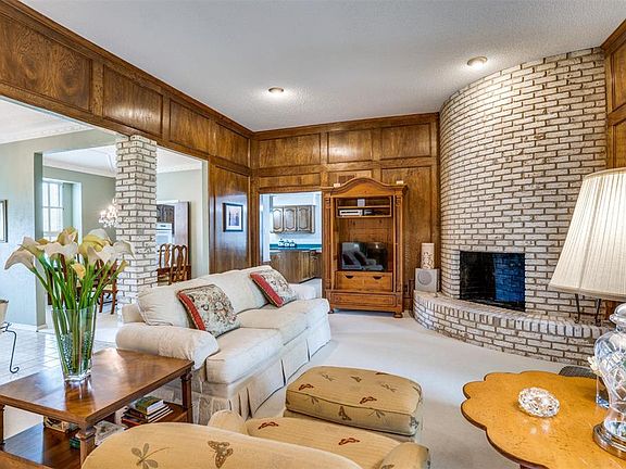 4th image of 12935 Whispering Hills Dr