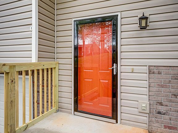 4th image of 2133 Hiara Dr