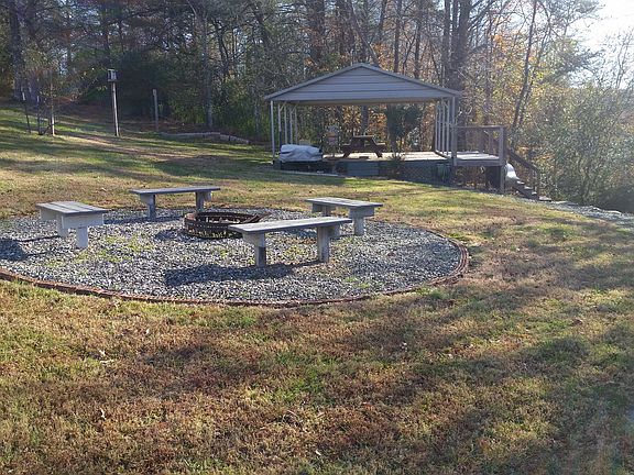 Firepit. Pavilion