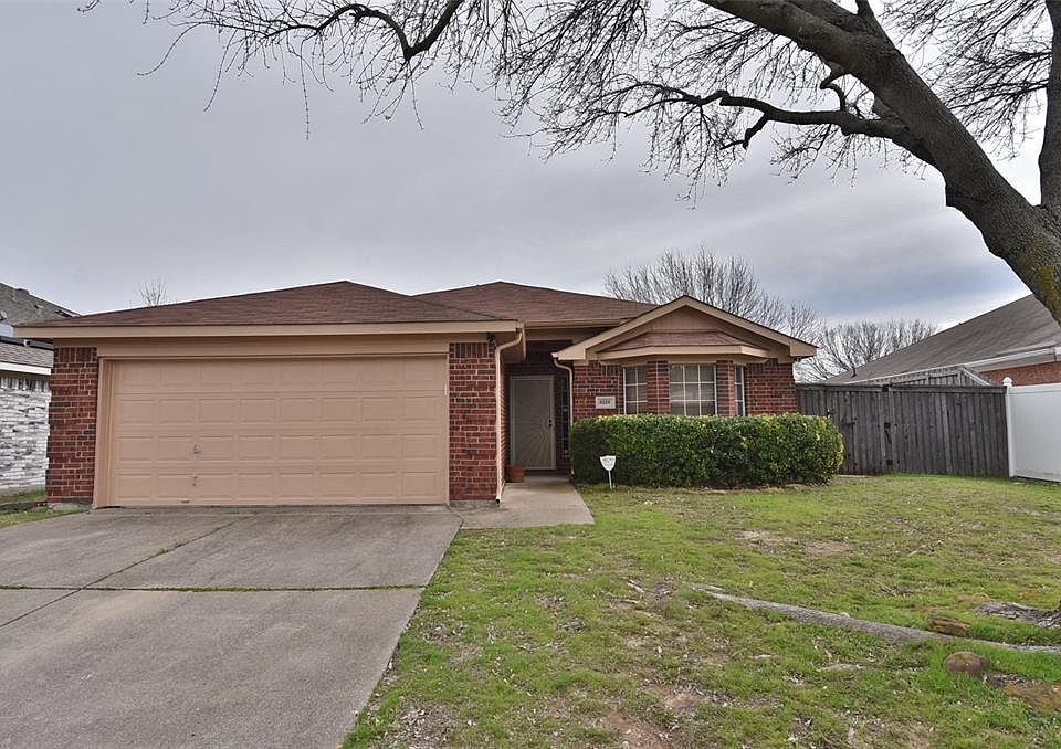 1st image of 8559 Garden Springs Dr