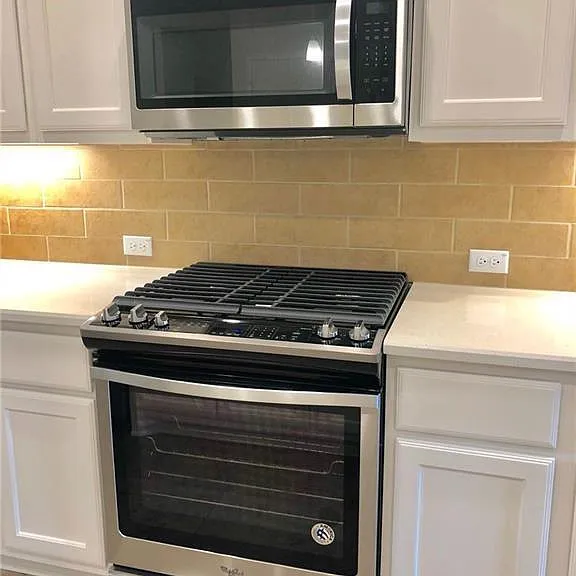 9000 Gage Dr — Photo 7