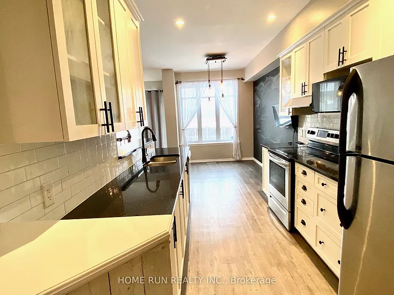 244 Eye Bright Cres — Photo 3