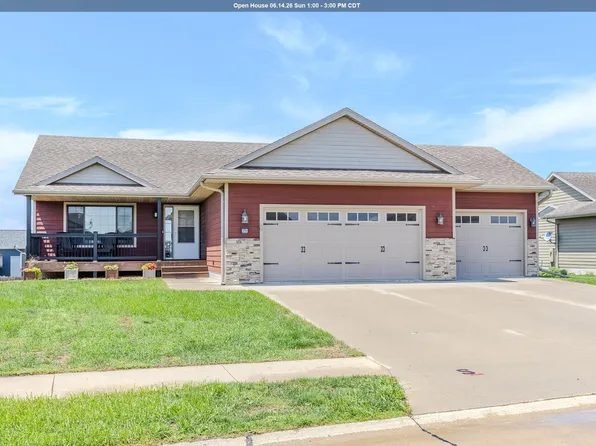 3714 Keystone Cir, Spirit Lake, IA 51360