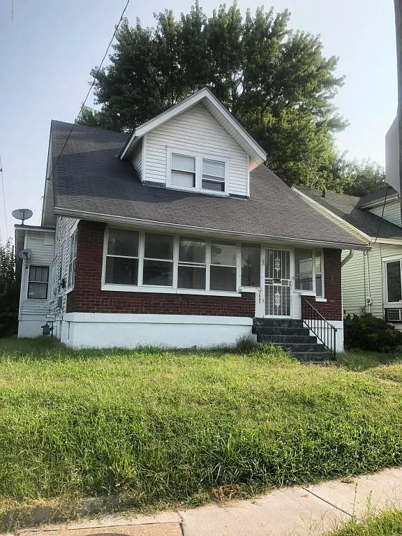 1847 W Lee St photo 1