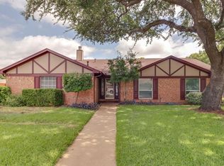 2520 Westpark Way Cir, Euless, TX 76040
