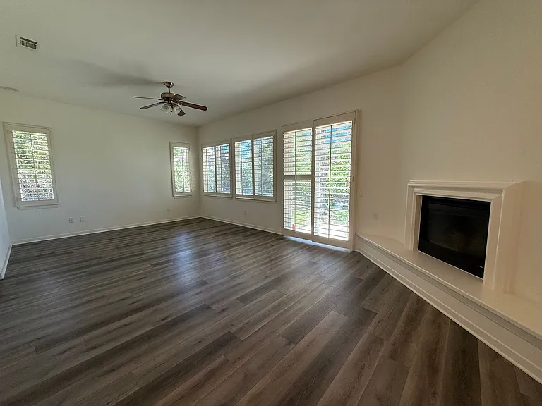 990 Clear Sky Pl — Photo 7