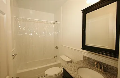 Rented by R New York