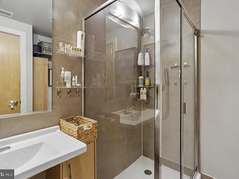 1133 14th St NW #806 — Photo 21