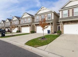 834 Summerlake Dr, Fort Mill, SC 29715