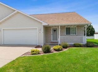 2813 Capricorn Dr, Green Bay, WI 54311