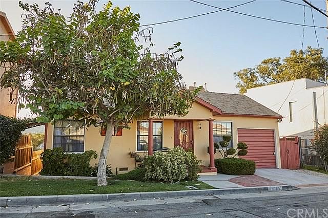 1st image of 3095 Chadwick Dr