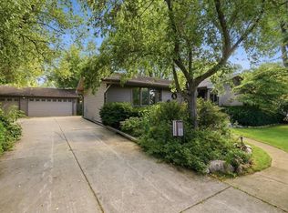 10405 W Ford Ave, Beach Park, IL 60099