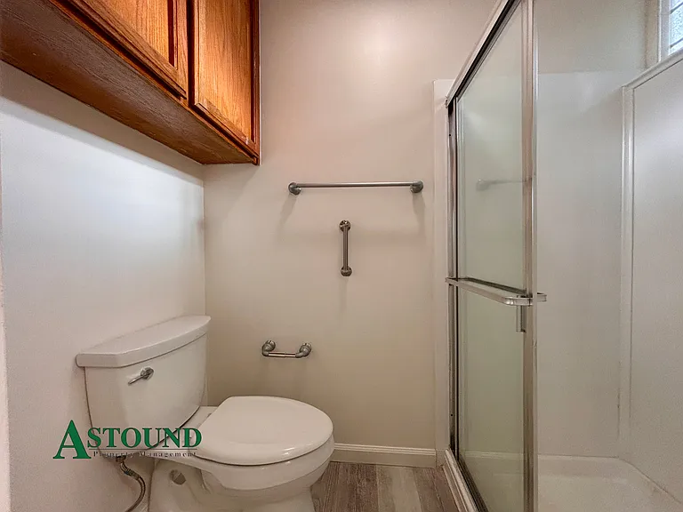 2627 Prestwick Ave — Photo 9