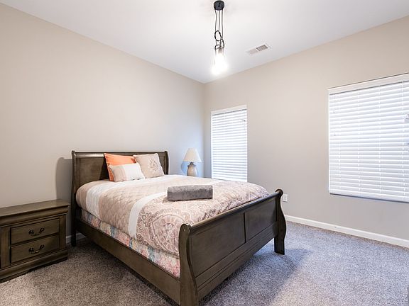 3rd image of 318 E Saint Catherine St #102