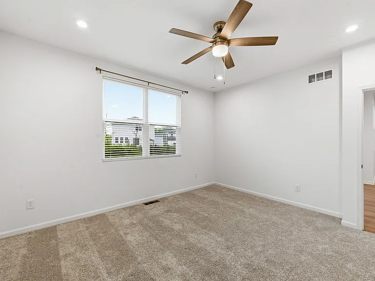 538 Penwell Dr — Photo 17