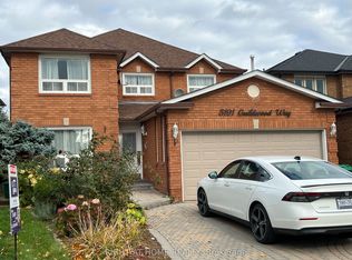 5191 Guildwood Way, Mississauga, ON L5R 2T4