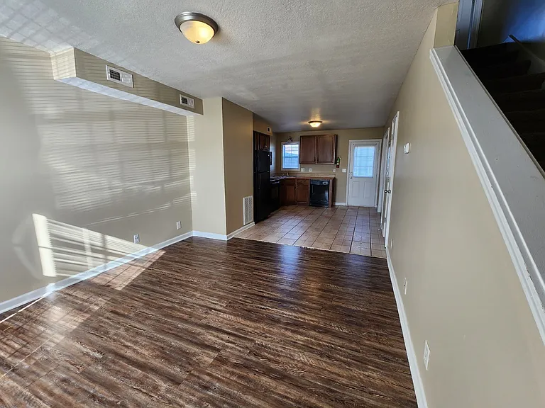805A Oak Arbor Ct — Photo 2