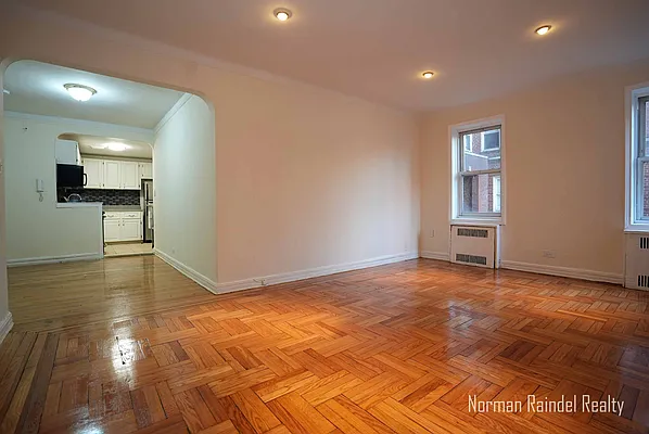 Rented by Norman Raindel, LREB | media 39