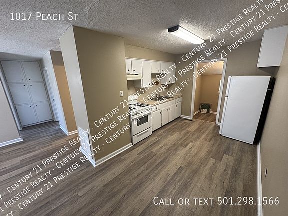 5th image of 1017 Peach St #1017