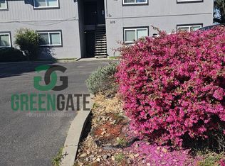 105 S Roxie Dr APT B, Ripon, CA 95366