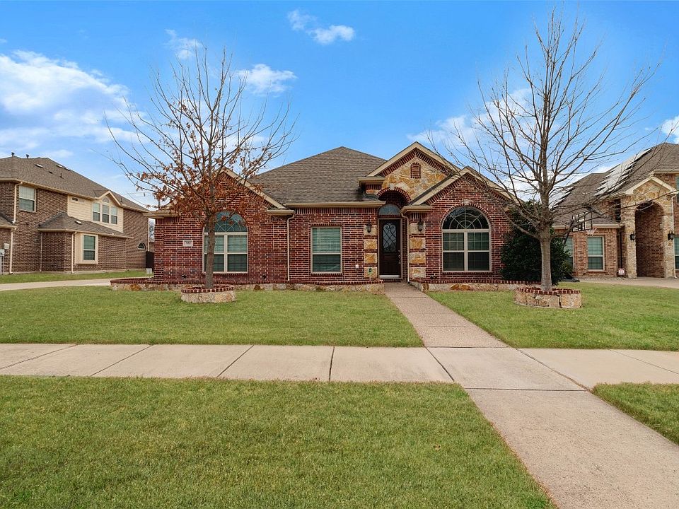 832 E Danbury Dr, Desoto, TX 75115 Zillow