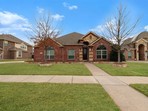 832 E Danbury Dr, Desoto, TX 75115