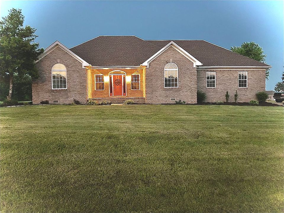 1st image of 410 Lamplighter Dr
