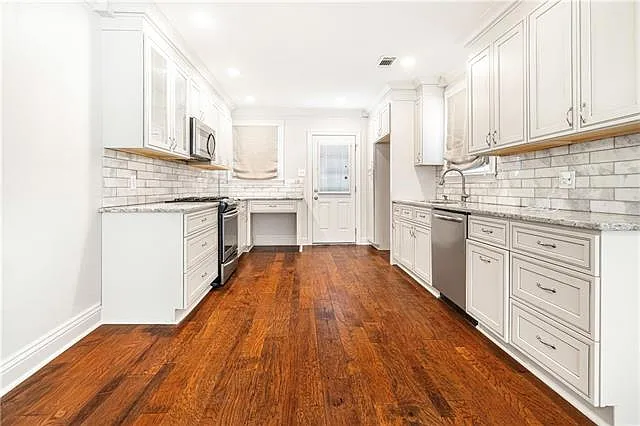 2 bed, 1.0 bath, 1000 sqft, $1,875 — Photo 3