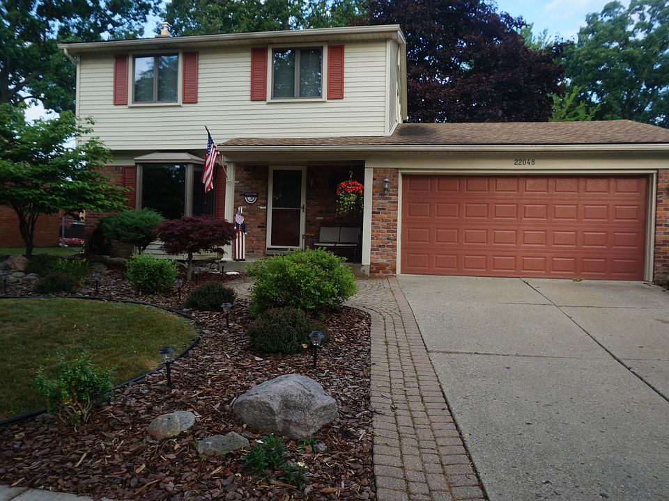 1st image of 22048 Canterbury Ct