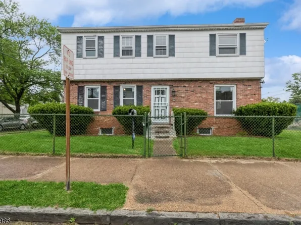 102 S 35Th St, Camden City, NJ 08105