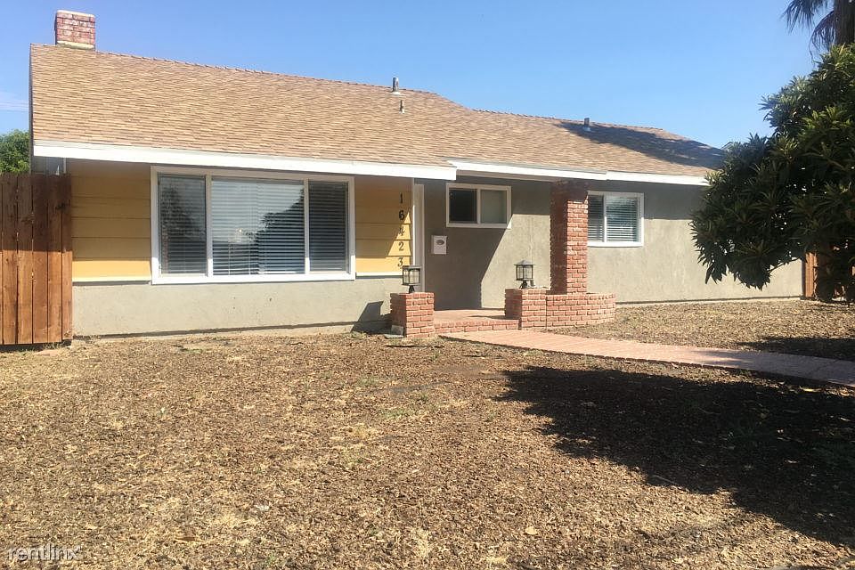 60100100_16423-rinaldi-st_granada-hills_ca-1