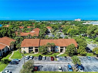 4006 Crockers Lake Blvd #11, Sarasota, FL 34238