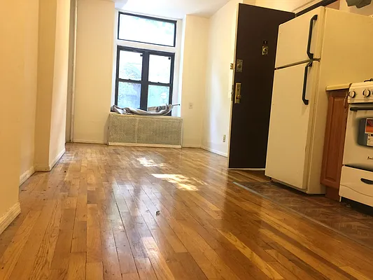 Rented by GPA Realty | media 18