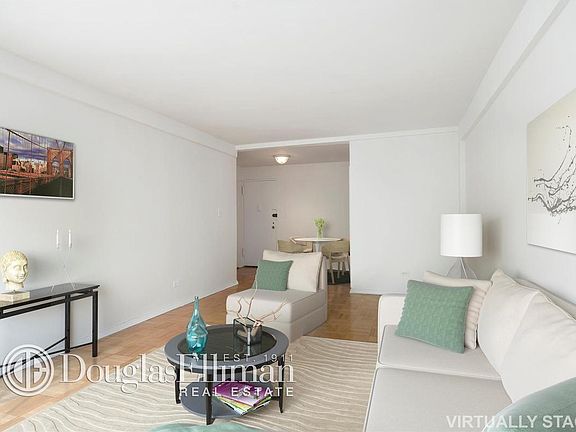 4th image of 1463 2nd Ave #6E