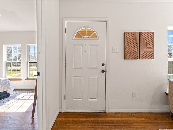 5th image of 2920 S 3rd St