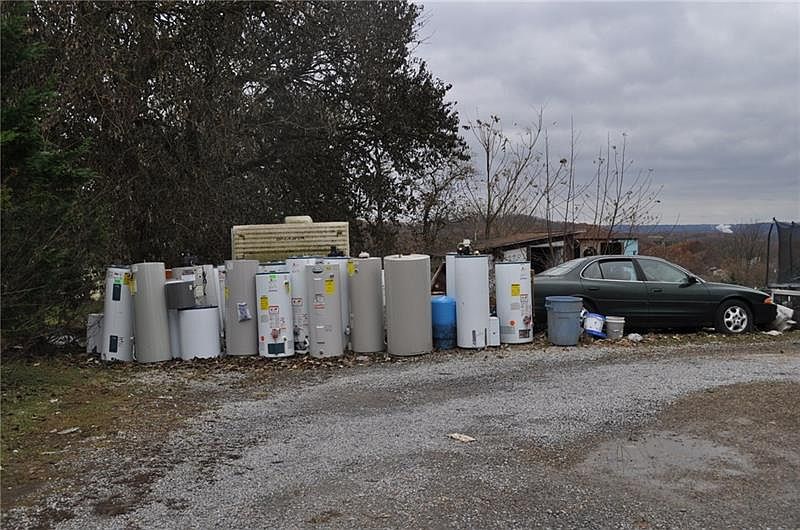2nd image of 2000 Conway Wallrose Rd