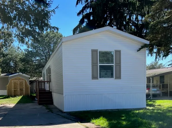 12 Allspruce Dr, Saint Louis, MI 48880