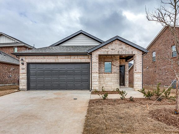 3rd image of 4805 Everly Ct