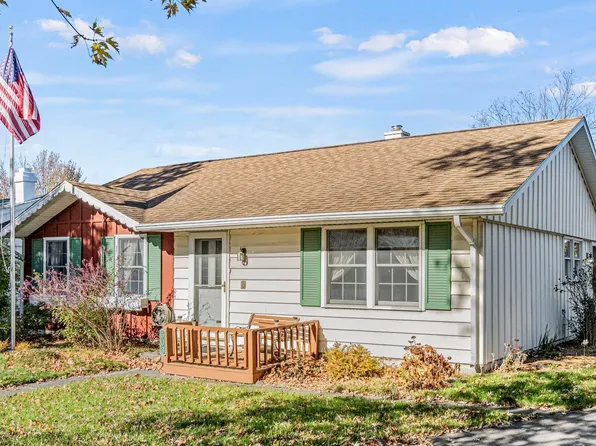 503 Springbrook Rd, Fort Wayne, IN 46825