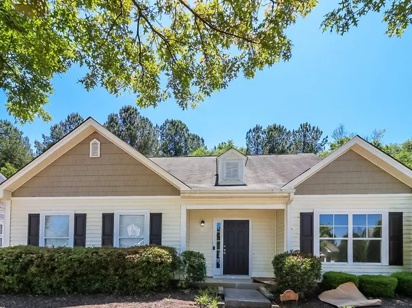 3815 Pine Village Pl, Loganville, GA 30052