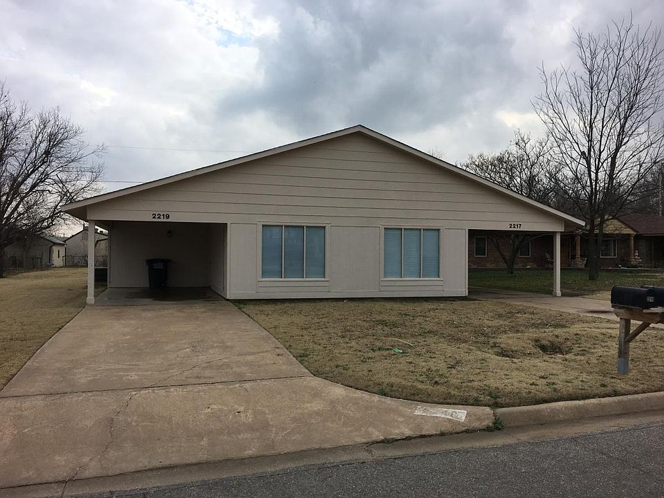 1st image of 2219 E Eucalyptus Ave