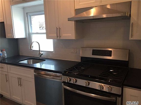 3rd image of 8722 259th St