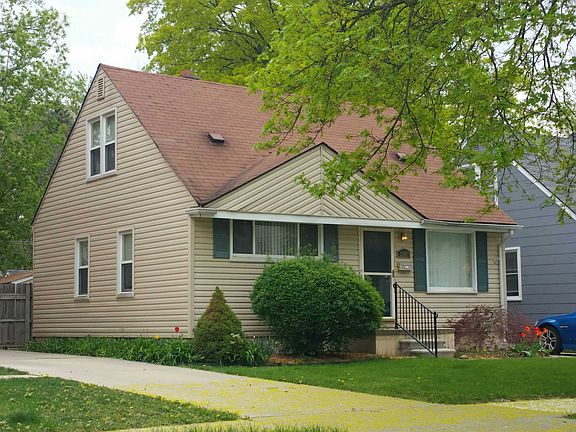 3rd image of 3346 Cummings Ave