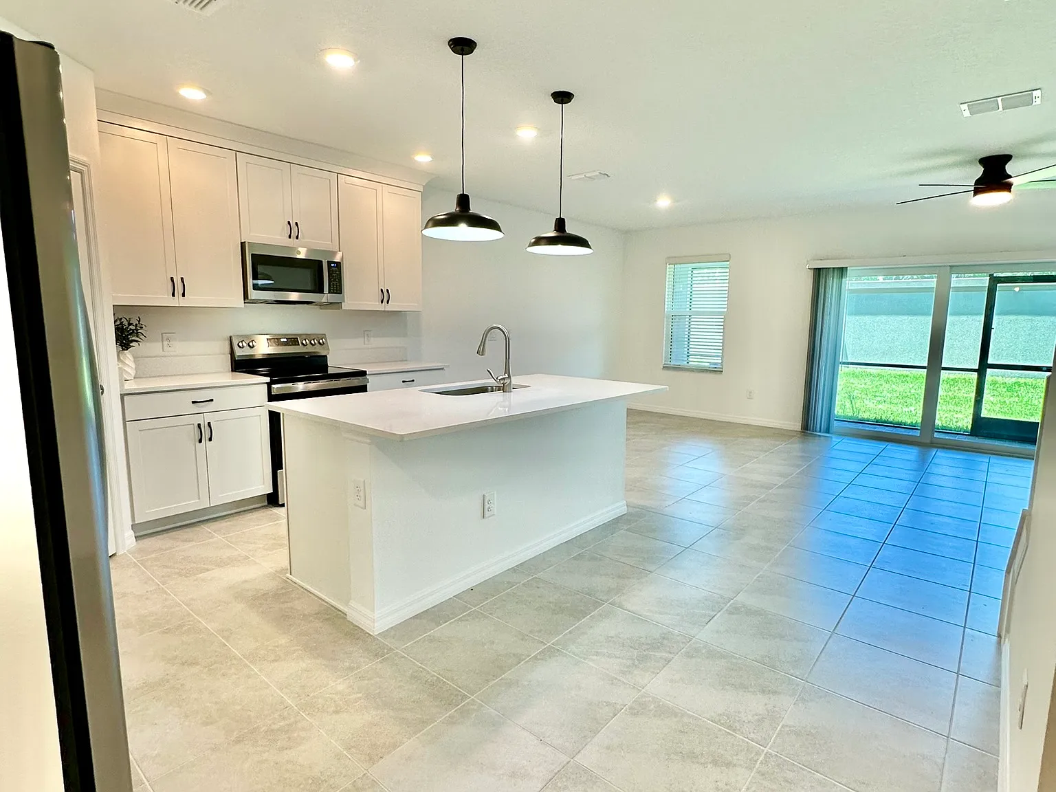 5425 Tripoli Dr — Photo 2