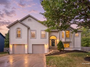 18424 S Juniper St, Gardner, KS 66030
