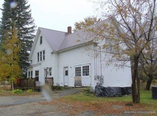 986 Main St, Jay, ME 04239